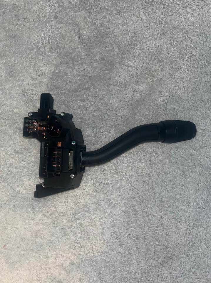 Turn Signal Switch with Windshield Wiper Option - - for 1999-2003 Mazda B3000