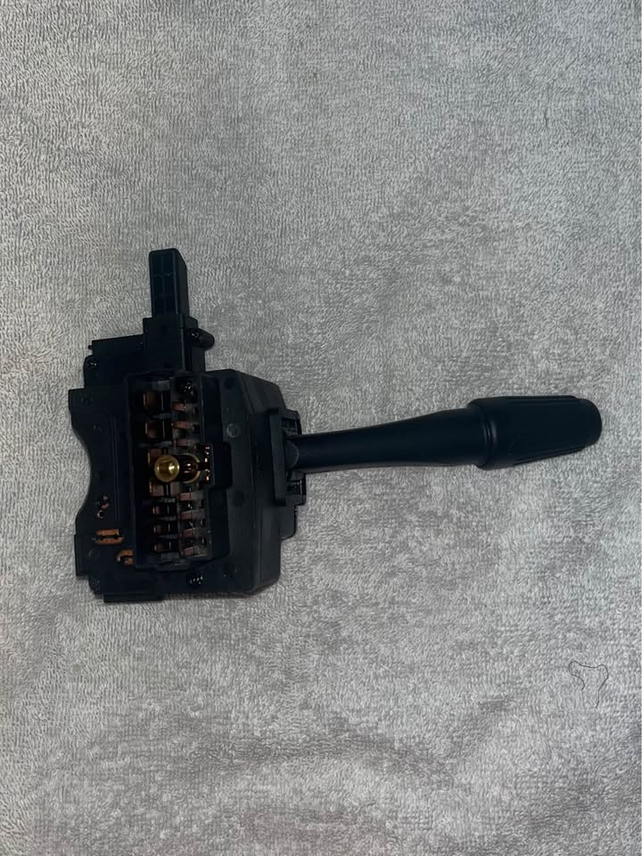 Wiper and Washer Controls Turn Switch Turn Switch Fit for 1500 2500 1994-01