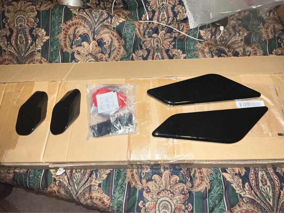 Rear Spoiler for ‘18-‘25 Toyota 8th Gen Camry LE SE XLE XSE Rear Trunk Spoiler Wing Splitter Black