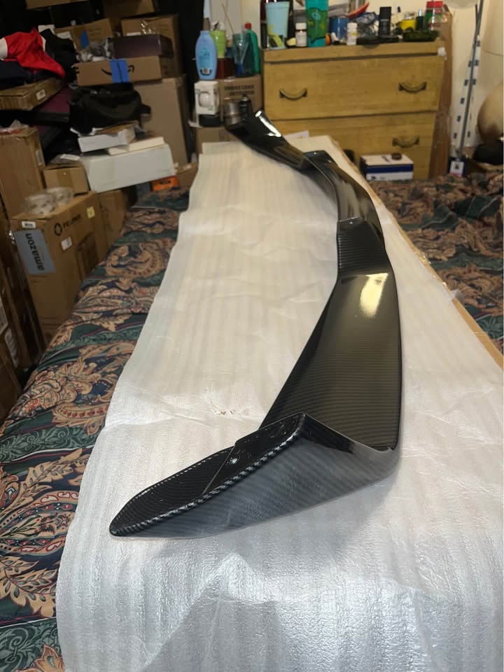 For 2020-2023 Chevrolet Corvette C8 Stingray Carbon Fiber Rear Trunk Wing Spoiler
